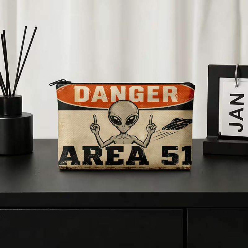 Double-Sided Alien Print Coin Purse – Lightweight Multi-Use Clutch for Earphones, Lipstick & Small Items, Great Unisex Gift